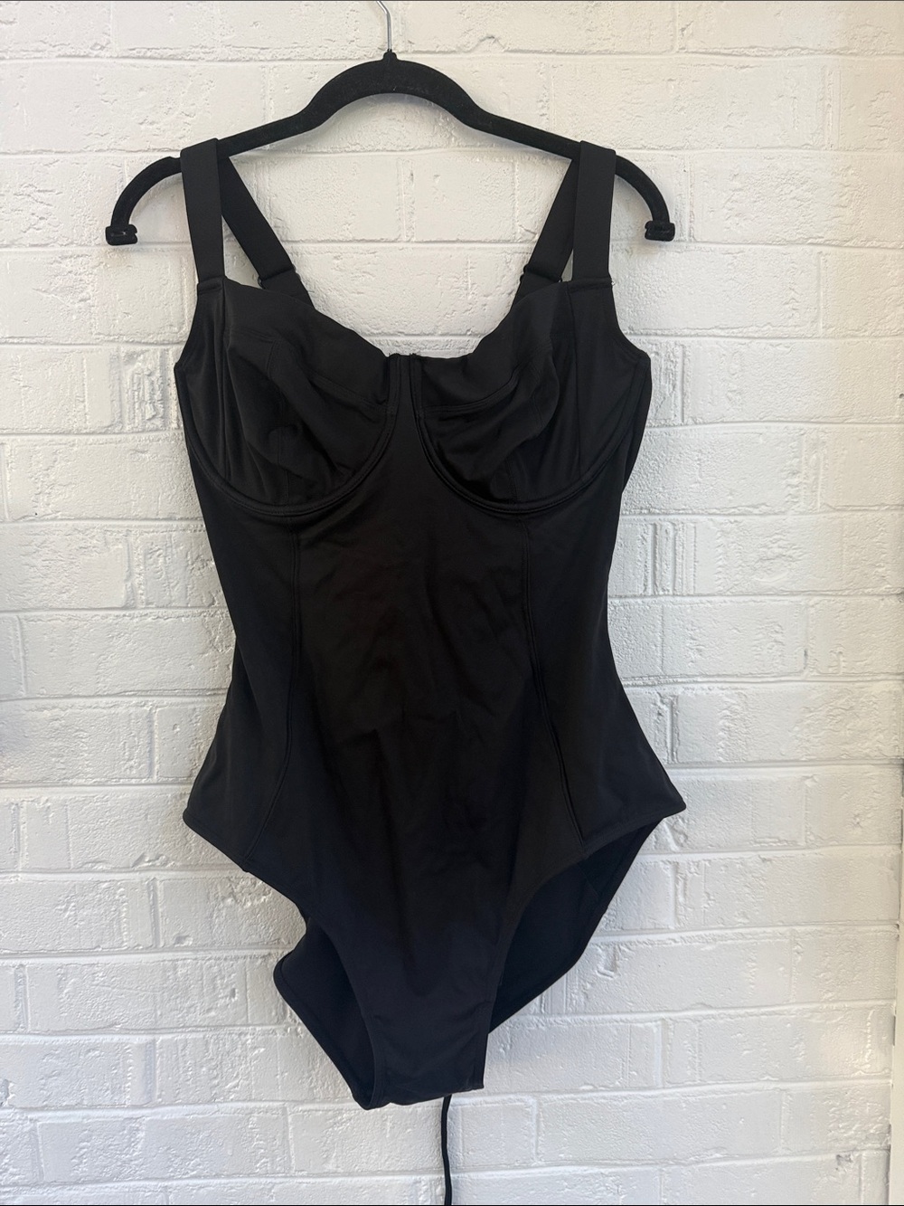 85. NWT  $175 TA3 XL REGULAR LONG F/G CUP STYLE LIFTY